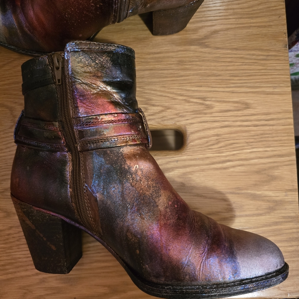 HANDCRAFTED Upcycled Leather Boots HANDPAINTED Size 9M Ankle Bootie Wearable Art - Picture 10 of 17